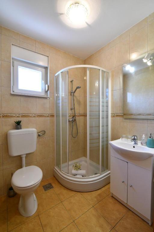 Apartments Vila Miranda Vodice Exterior photo