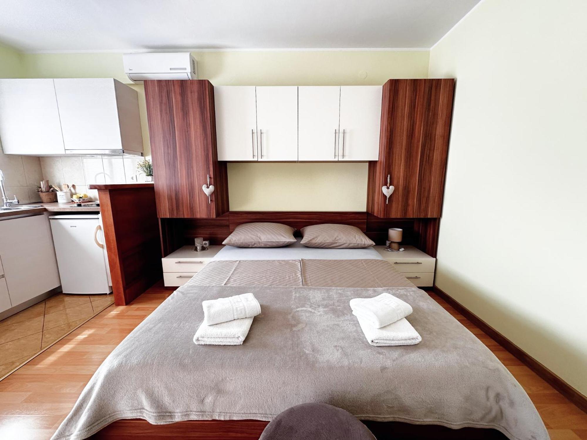 Apartments Vila Miranda Vodice Exterior photo
