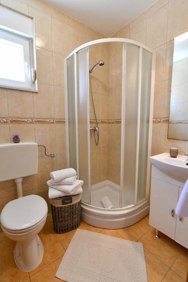 Apartments Vila Miranda Vodice Exterior photo